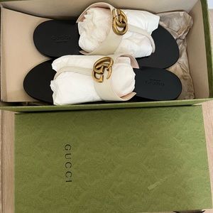 Gucci White Leather Thong Sandals Size 37.5